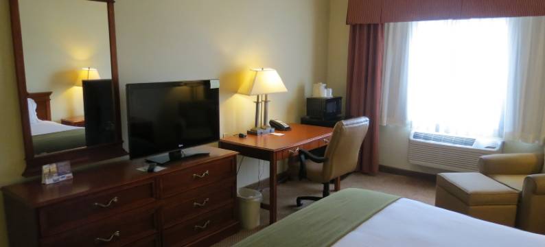 霍尔布鲁克温德姆呗盟套房酒店(Baymont Inn & Suites by Wyndham Holbrook)图片