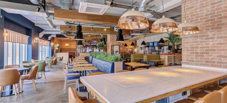 朴次茅斯造船厂普瑞米尔酒店(Premier Inn Portsmouth Dockyard)图片
