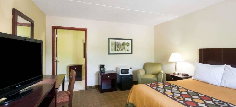 白河交叉路口温德姆速8酒店(Super 8 by Wyndham White River Junction)图片