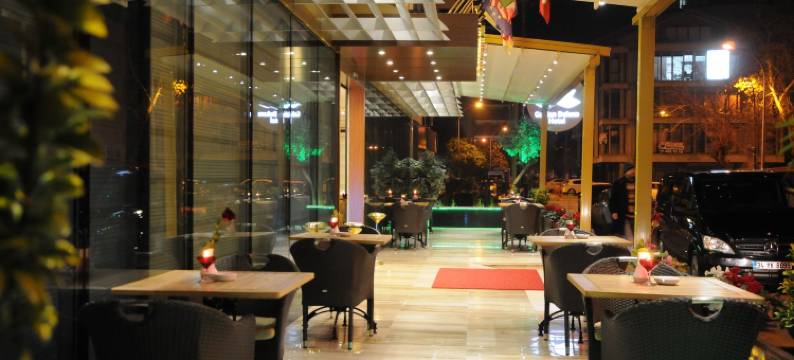 金色豪华酒店(Golden Deluxe Hotel)图片