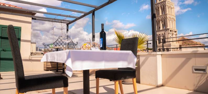 斯拉维娅酒店(Slavija Culture Heritage Hotel)图片