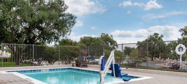 南奥斯汀舒适套房酒店(Comfort Suites - South Austin)图片