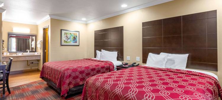 埃斯孔迪多市中心套房及伊克诺旅馆(Econo Lodge Inn & Suites Escondido Downtown)图片