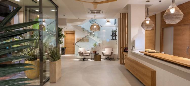 塞蒂纳卡波德帕洛斯港酒店(Hotel Cetina Cabo de Palos Puerto)图片