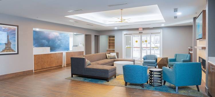 肖尼拉昆塔温德姆套房酒店(La Quinta Inn & Suites by Wyndham Shawnee)图片