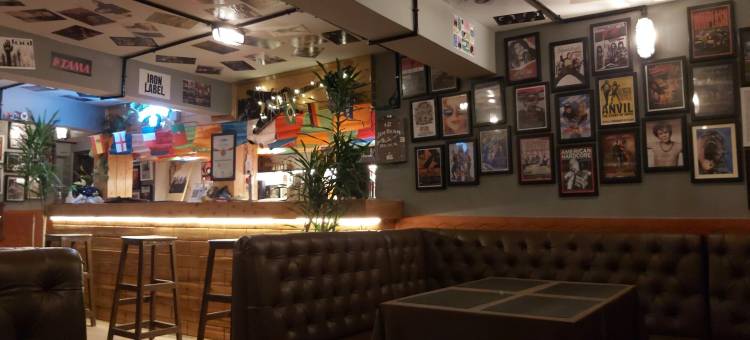 橡树谷隐居处民宿旅舍咖啡馆(Oak Valley Retreat Homestay Hostel Cafe)图片