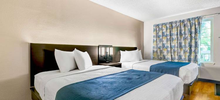 西雅图芒特莱克泰勒斯6号公寓6(Studio 6 Mountlake Terrace, WA - Seattle)图片