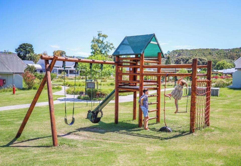 Knysna Hollow Country Estate Hotel Overview