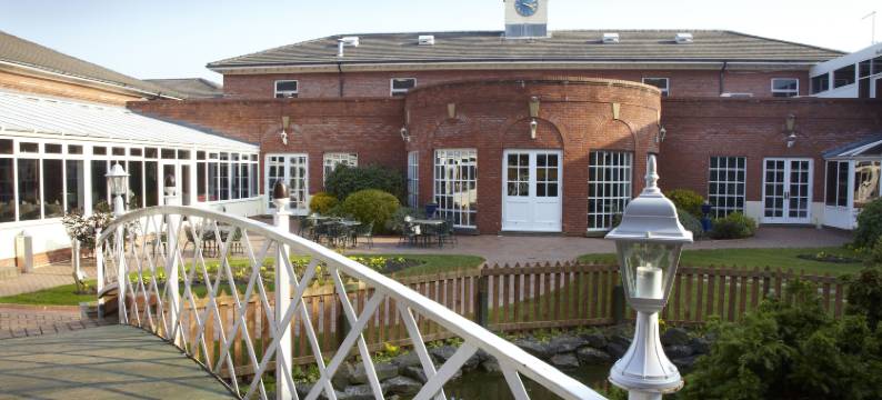 切斯特圣大卫乡村酒店(Village Hotel Chester St David's)图片