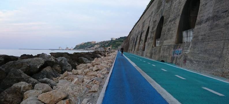 圣托马索(San Tommaso)图片