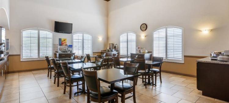 托尔森凤凰城贝斯特韦斯特酒店(Best Western Tolleson Hotel)图片