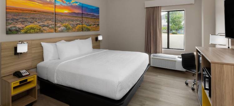 塔尔萨中心戴斯酒店(Days Inn by Wyndham Tulsa Central)图片