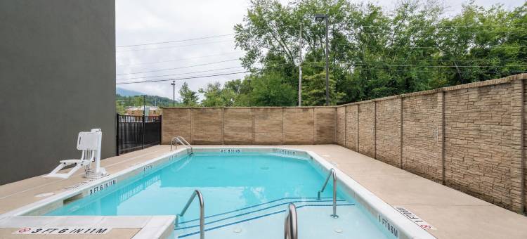 查塔努加瞭望山拉昆塔温德姆套房酒店(La Quinta Inn & Suites by Wyndham Chattanooga - Lookout Mtn)图片