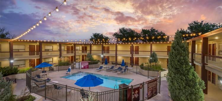 钟表城贝斯特韦斯特优质酒店(Best Western Plus Clocktower Inn)图片