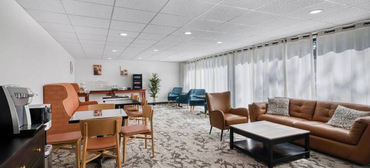 Baldwin Inn and Suites图片