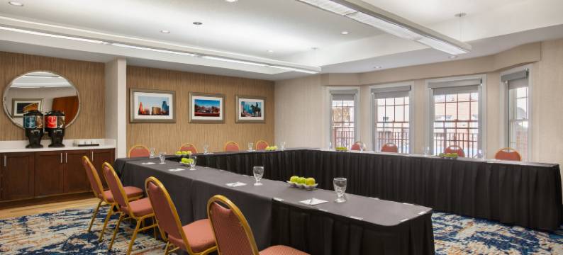 堪萨斯城机场Homewood Suites by Hilton(Homewood Suites by Hilton Kansas City - Airport)图片