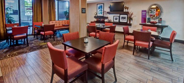 希尔顿克拉克斯维尔欢朋酒店(Hampton Inn Clarksville)图片