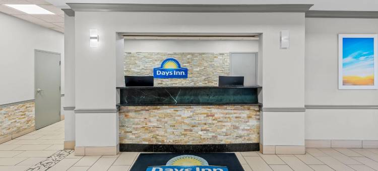 锡达拉皮兹戴斯套房酒店(Days Inn & Suites by Wyndham Cedar Rapids)图片