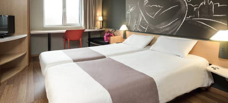 宜必思迪南中心酒店(Ibis Dinant Centre)图片