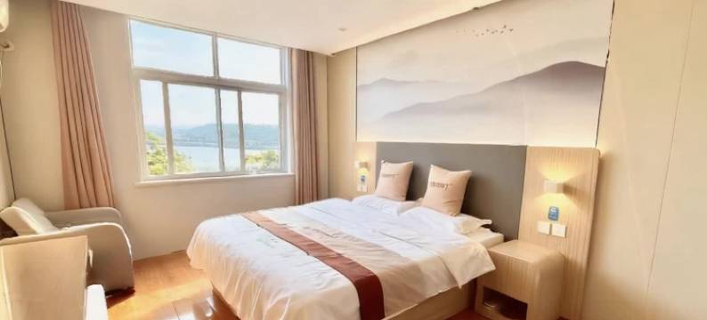 阳光假日酒店(阳谷谷山中学店)图片