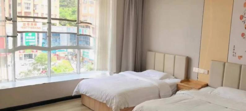 金玉酒店(南丹汽车总站店)图片