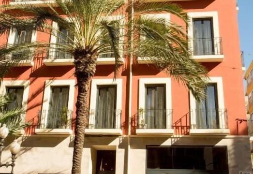 S30 Reina Victoria Over view