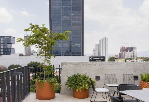 Lapso Asis Hotel Overview