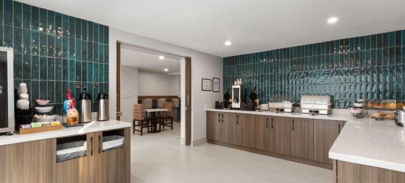 亚特兰大罗斯韦尔拉昆塔温德姆套房酒店(La Quinta Inn & Suites by Wyndham Atlanta Roswell)图片