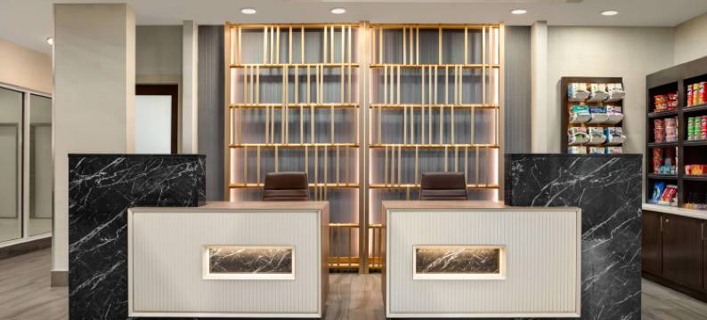 温哥华机场拉昆塔温德姆酒店(La Quinta Inn by Wyndham Vancouver Airport)图片