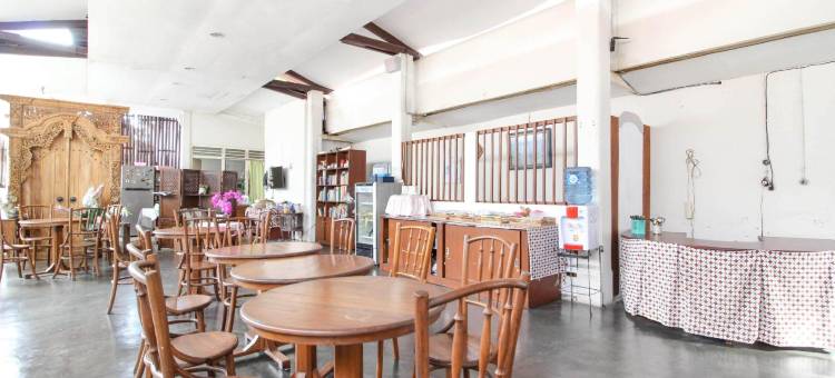 红多兹伊斯兰酒店-近日惹维吉兰(Reddoorz Syariah Near Wijilan Yogyakarta)图片