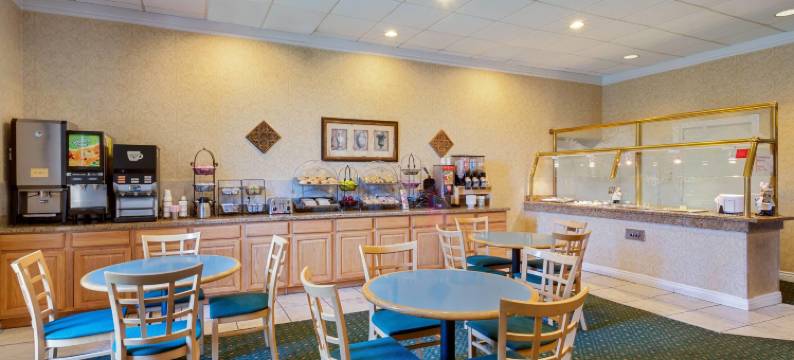 普罗沃华美达酒店(Ramada by Wyndham Provo)图片