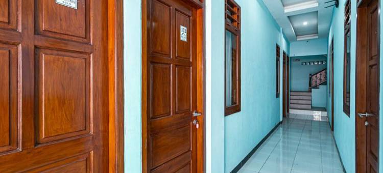 普罗 · 曼古内加兰附近的红门(RedDoorz Near Puro Mangkunegaran)图片