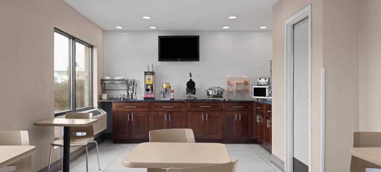 温德姆圣查尔斯戴斯酒店(Days Inn by Wyndham St. Charles IL)图片