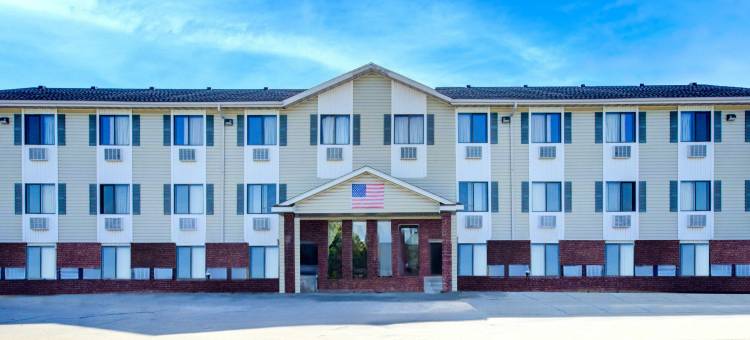 密苏里金德姆城54号公路 Capital O 阿美瑞霍斯特酒店及套房(Capital O Amerihost Inn and Suites Kingdom City Hwy 54 MO)图片