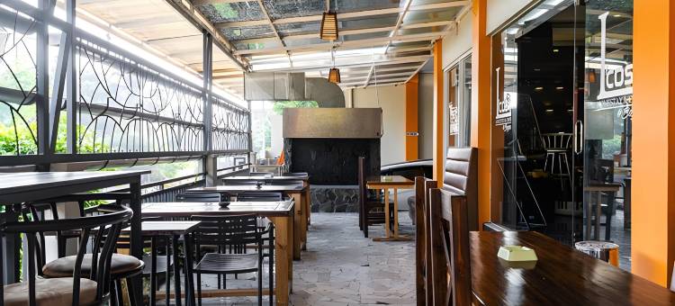 红多兹酒店-近茂物出口(RedDoorz Near Exit Toll Bogor)图片