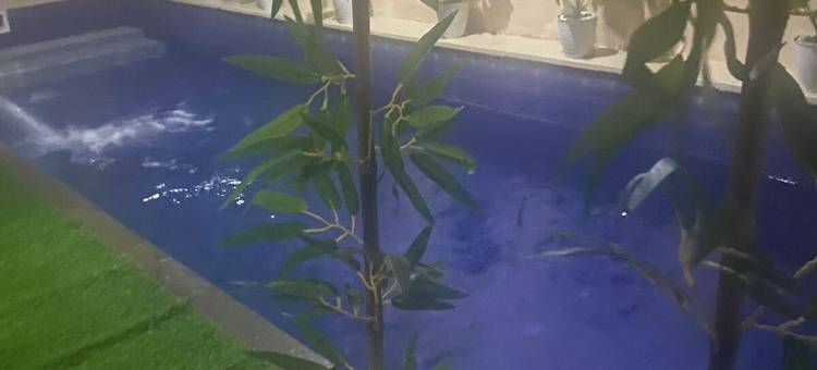 令人惊叹的 3 卧室别墅 带游泳池 靠近海滩(Amazing 3 Bedroom villa with swimming pool close to the beach)图片