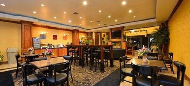 舒适套房酒店(Comfort Suites Bay City)图片