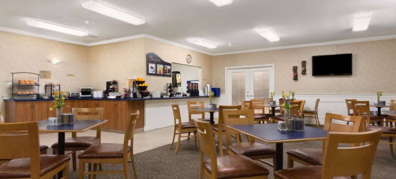 萨斯卡通戴斯酒店(Days Inn by Wyndham Saskatoon)图片