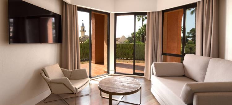 伊斯兰蒂亚海滩高尔夫度假村希尔顿逸林酒店(DoubleTree by Hilton Islantilla Beach Golf Resort)图片