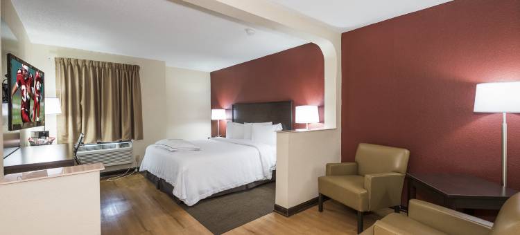 欧佩莱卡红屋顶普拉斯套房旅馆(Red Roof Plus+ & Suites Opelika)图片