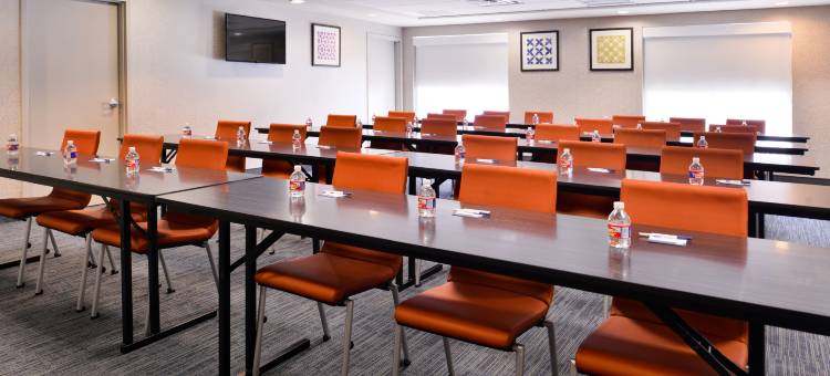 塞尔玛智选假日套房酒店(Holiday Inn Express & Suites SELMA by IHG)图片