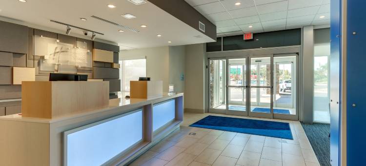 罗阿诺克市民中心智选假日套房酒店(Holiday Inn Express & Suites Roanoke – Civic Center)图片