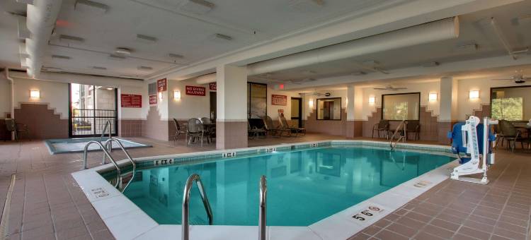 埃文斯维尔东德鲁里套房酒店(Drury Inn & Suites Evansville East)图片