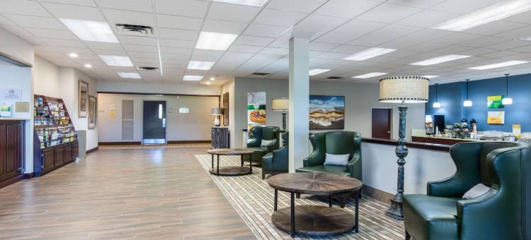 芒廷霍姆北凯艺套房酒店(Quality Inn & Suites Mountain Home North)图片