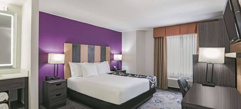 明尼阿波利斯西北拉昆塔温德姆套房酒店(La Quinta Inn & Suites by Wyndham Minneapolis Northwest)图片