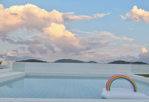 Huyu Yijing Homestay (Hengshan Island Shop) Hotel Overview