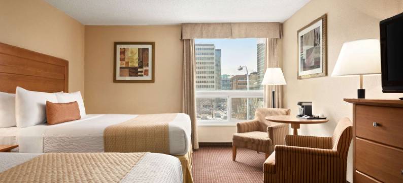 埃德蒙顿市区戴斯酒店(Days Inn by Wyndham Edmonton Downtown)图片