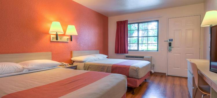 洛杉矶6号汽车旅馆 - 圣迪马斯(Motel 6 San Dimas, CA - Los Angeles)图片