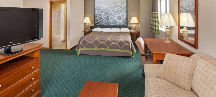 阿纳莫萨IA速8酒店(Super 8 by Wyndham Anamosa IA)图片