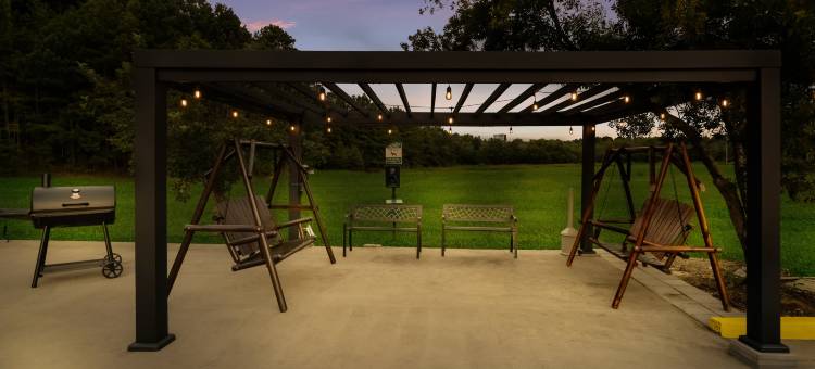 卡罗尔顿西乔治红顶套房酒店(Red Roof Inn & Suites Carrollton, GA-West Georgia)图片